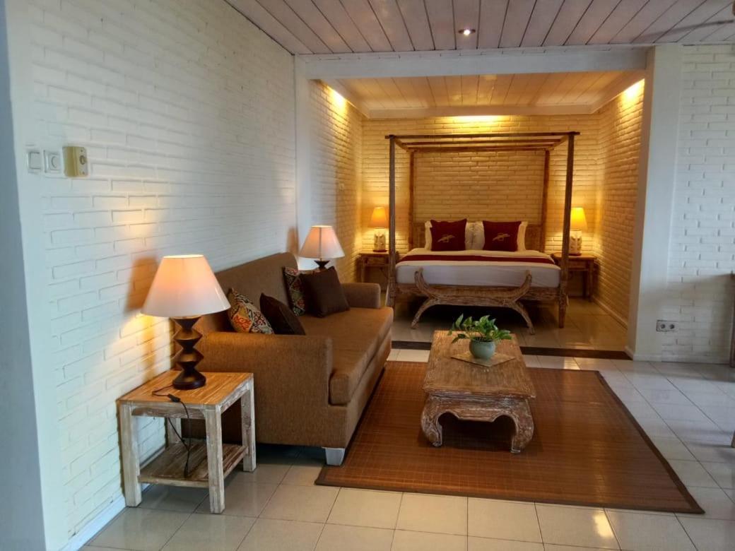 Tauch Terminal Resort Tulamben & Spa Buitenkant foto